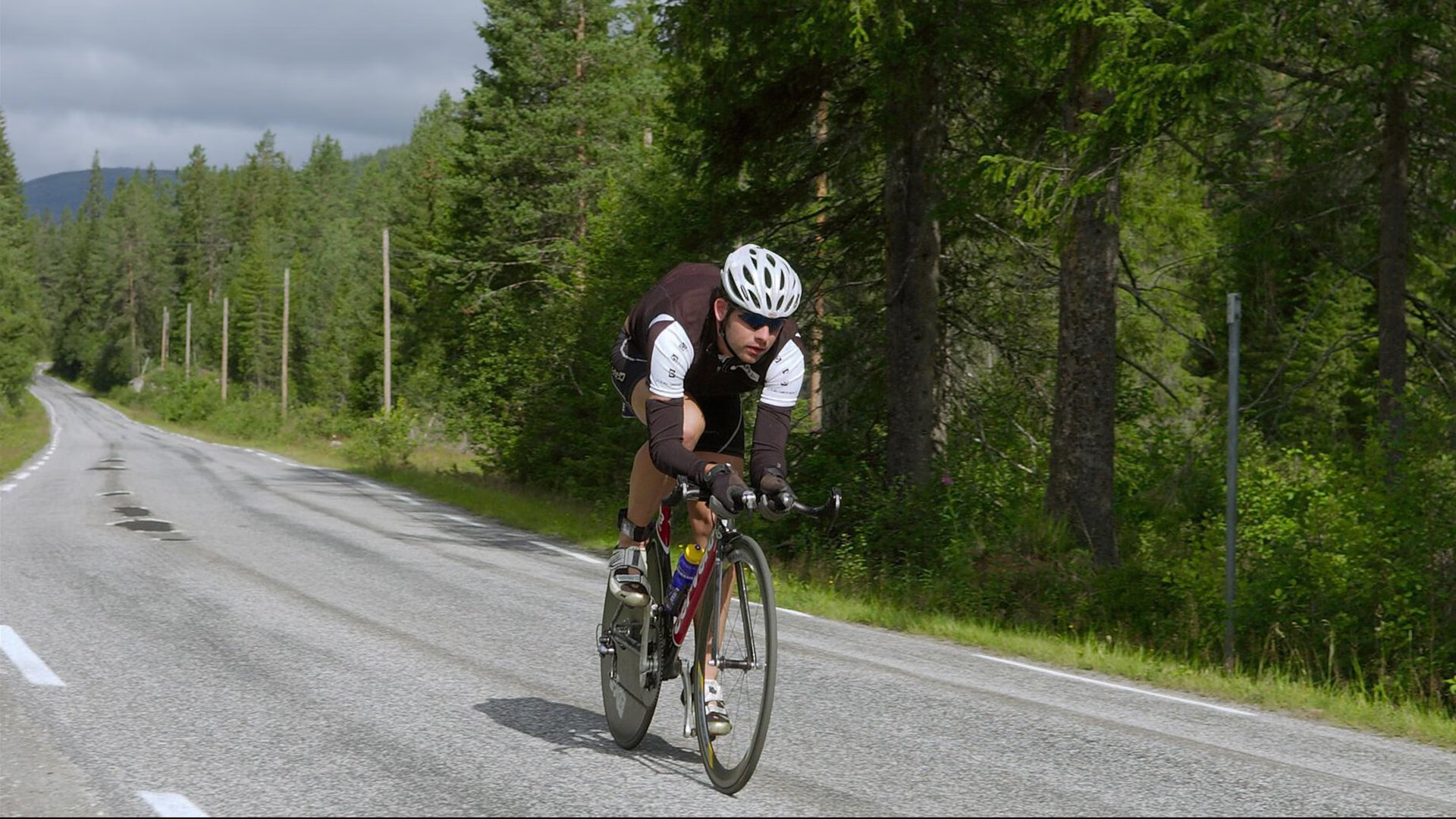 中锋对决谁在内线更具统治力，中锋对位